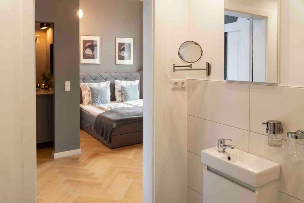 Zentrales Design Apartment ブレーメン エクステリア 写真